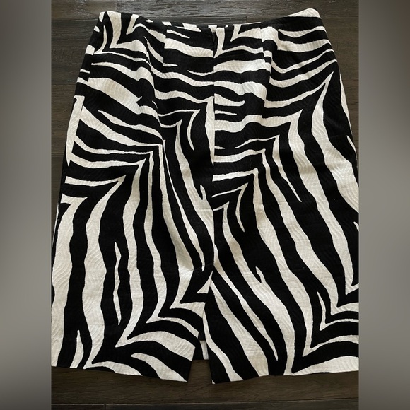 Talbots Black and White Mini Pencil Skirt Women’s Size 8 Office Career Fun - Picture 2 of 3